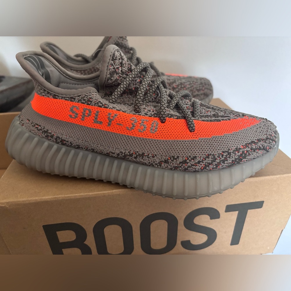 Adidas Yeezy Boost 350 V2 Beluga Sneakers Size 5.5